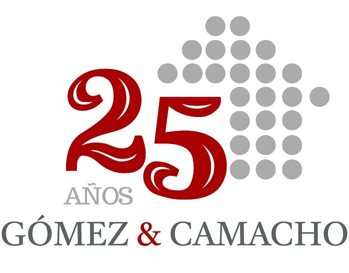 logotipo gomez camacho aniversario